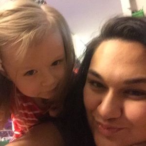 Meet your Posher, Samra